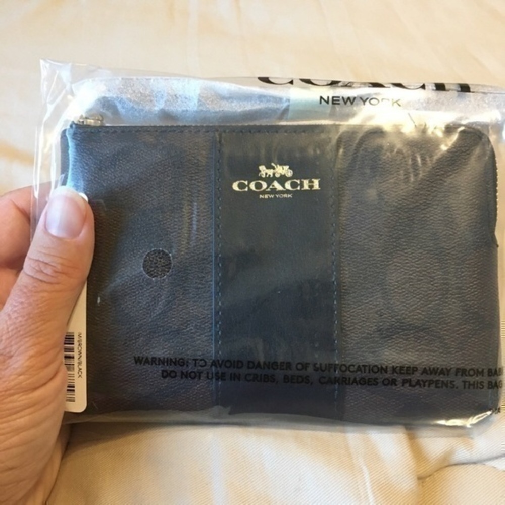 Coach black and brown signature coated canvas wristlet NWT - Picture 8 of 16